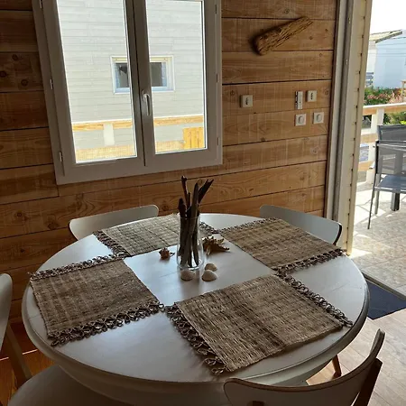 Rangee 9 Avec Wifi, Climatisation Et Terrasse - 250m De La Plage, 6 Pers - Fr-1-784-7 Chalet Gruissan